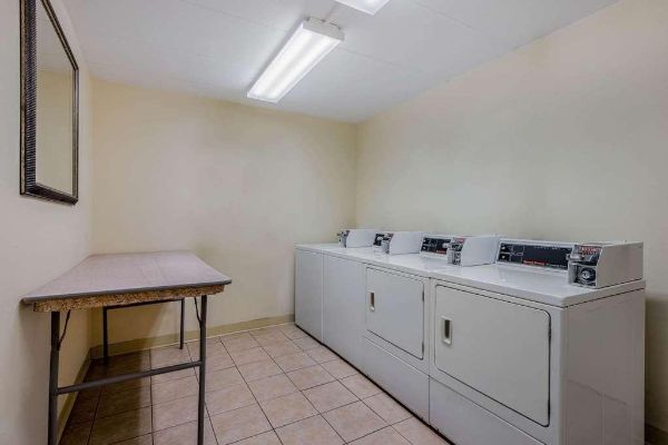 La Quinta Inn Ste Lex Park Patuxent (California)
